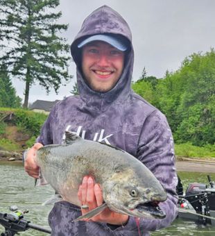 Guided salmon trip on the Columbia River
