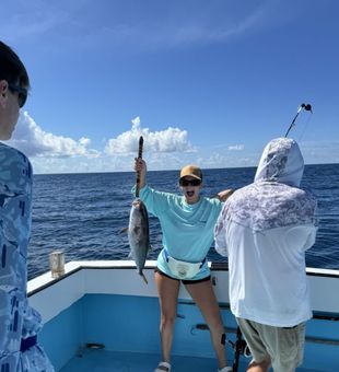 Lines in, worries out—Destin style.