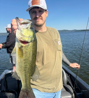 Nice Guntersville bass making the day complete!