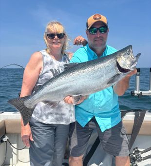 Strong Chinook catch on Lake Michigan