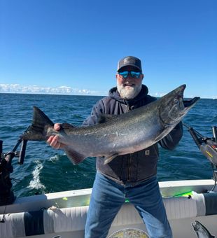Freshwater fishing on Lake Ontario—wide waters and nonstop action.
