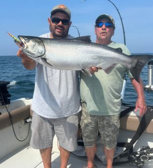 Sunrise sessions on Lake Ontario—nothing beats freshwater fishing here.