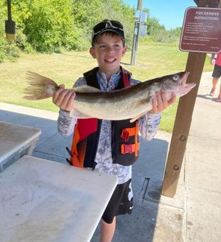 South Dakota Walleye fishing	
