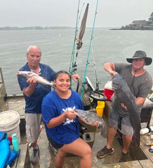 Blue catfish success on the waters of Willis TX!