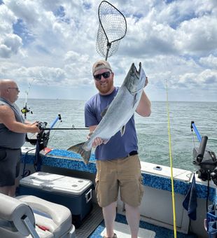 King Salmon Catch – Lake Michigan Charter