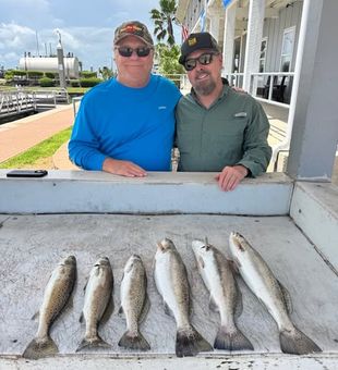 Make memories on the water with an exciting League City fishing charter targeting Texas inshore favorites.