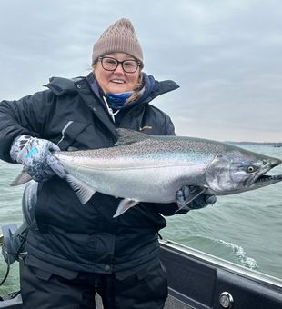 River rendezvous: Anglers on Niagara.