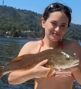 Beautiful Niceville FL redfish makes for perfect day!