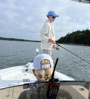 Light tackle, big dreams: Bremen's skies set the stage for fly fishing perfection!