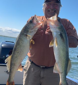 Perfect morning for trophy walleye fishing in North Dakota