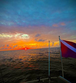 Perfect sunset cruising in Key Largo waters.
