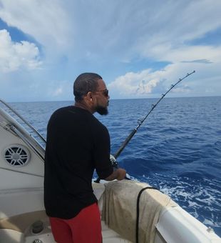 Focused Grand Cayman fishing trip