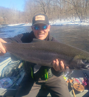 Enjoy Alaska’s rivers with a Kasilof River fishing guide you can trust.