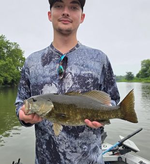 Where Every Cast Holds a Little Promise. From peaceful mornings on the lake to the excitement of a fish striking your lure, freshwater fishing in Ohio brings together beautiful scenery and memorable moments. Grab your gear and discover what the water has waiting for you.