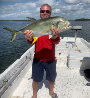 Huge jack crevalle catch!