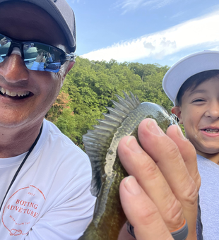 Partly cloudy skies set the stage for an epic day of jigging and trolling at Nolin Lake!