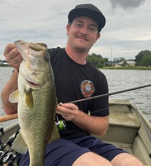 Chunky Largemouth Bass – solid catch!