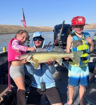 Make lasting memories on the Columbia and Snake Rivers with a guided fishing trip in the Tri-Cities, WA.