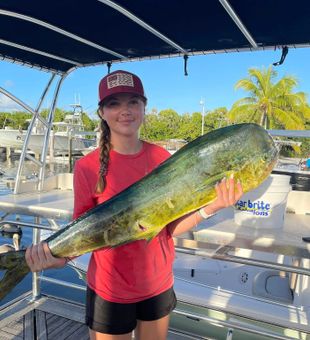 Trophy sized Mahi Mahi catch off of DE waters