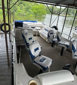 Cast your line at Lake Tawakoni today