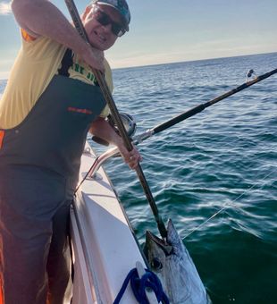 Outstanding tuna action off Wareham MA!