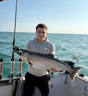 Salmon charter Oswego full day trip