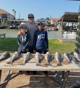 Port Isabel black drum delivering the goods!