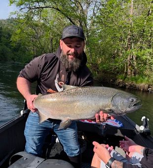 Beautiful Central Point Chinook salmon on the boat!