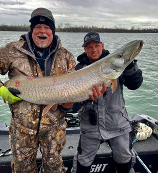 Unforgettable Muskegon Lake fishing adventure!