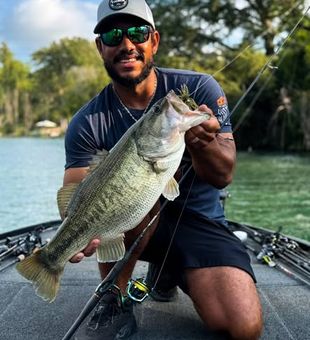 Ready to reel in unforgettable memories? Enjoy a day of inshore fishing, sharpen your skills, and experience the fun of chasing your next catch. Reserve your trip today!
