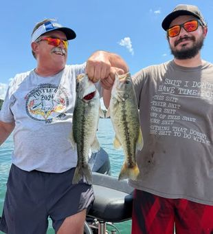 Discover why anglers travel to Branson, MO for exceptional bass fishing, breathtaking lake views, and experienced local guides.