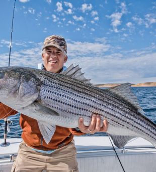 Harbor thrills await! Reserve your fishing charter