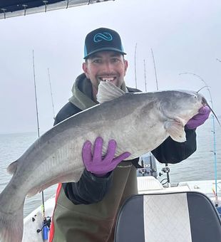 Feel the power of trophy-class fish with a proven Madill Lake Texoma fishing charter.