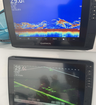 Reading the water with sonar - perfect conditions for deep sea jigging and trolling today!
