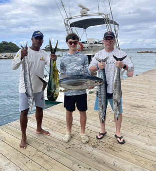 Dominican Republic wahoo, mahi mahi, and yellowfin tuna success!