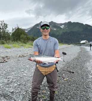 Seward AK salmon fishing at its finest — fresh runs, tight lines, epic views.