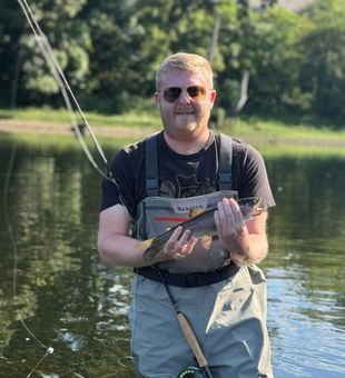 Cast, relax, and enjoy Branson’s lake fishing.