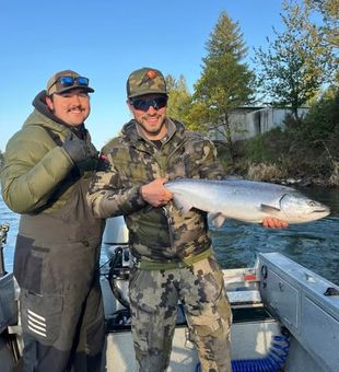 Create lasting memories with your crew while fishing the scenic Cowlitz River in Toledo, Washington.