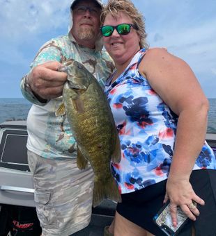 Lake Erie bass fishing	