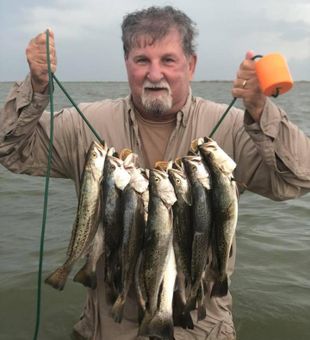 Beautiful morning out on the Gulf with one happy crew!