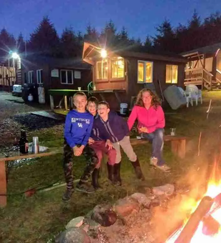 Cozy camp fire in Kiklukh Lodge