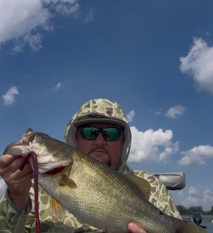 Big largemouth bass victory on Lake Texoma.