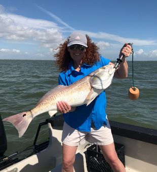 Beautiful Galveston redfish makes for an epic catch!