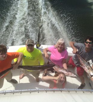 Auspicious King Mackerel Haul! Family Bonding