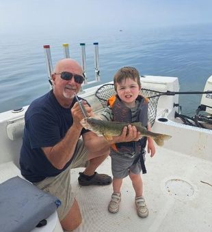 Reel in Walleye in Lake Erie