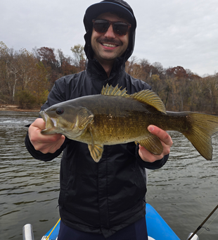 Nice smallmouth bass using jigging techniques at Brunswick Boat Ramp!