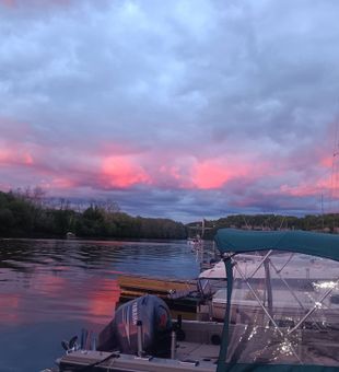 Perfect evening for cruising in Connelly NY waters.