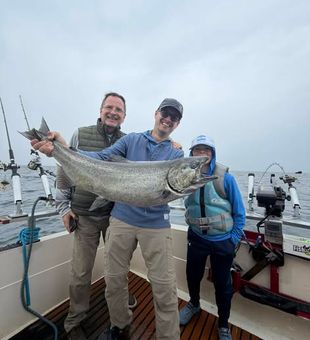 Discover the Thrill of Landing Your Next Lake Erie Trophy