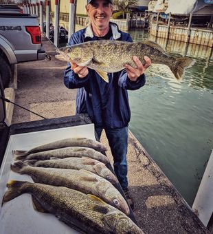 Saginaw Bay's Top-rated Walleye Fishing