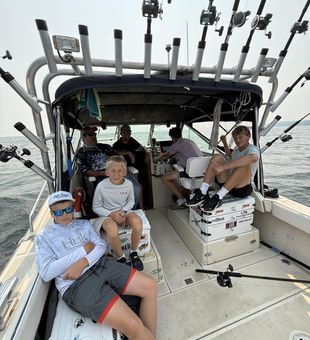 Clear skies and light tackle: the perfect recipe for a day of trolling!